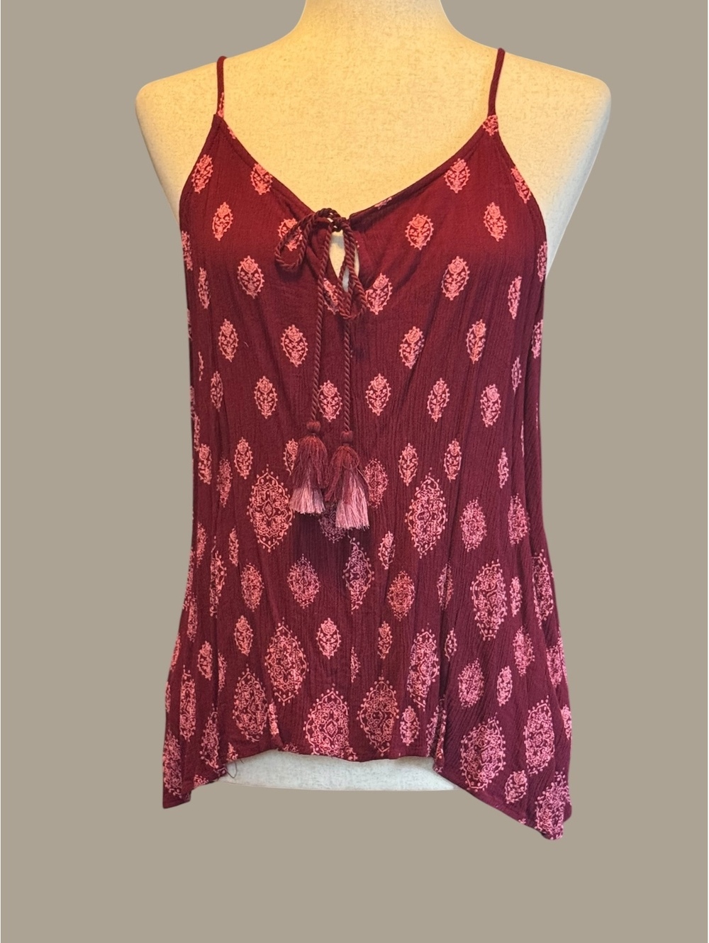 LUQ Women's Rayon Burgundy Printed Sleeveless Top